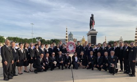 ไลออนส์ร่วมเทิดพระเกียรติวางพวงมาลา“วันปิยมหาราช”
