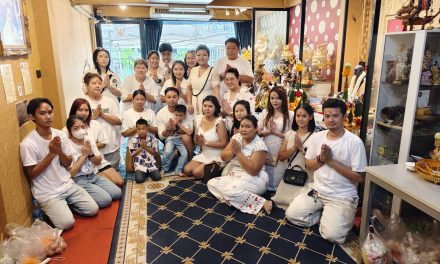 พิธีไหว้ครู “บ้านมนตราชิงดวง”