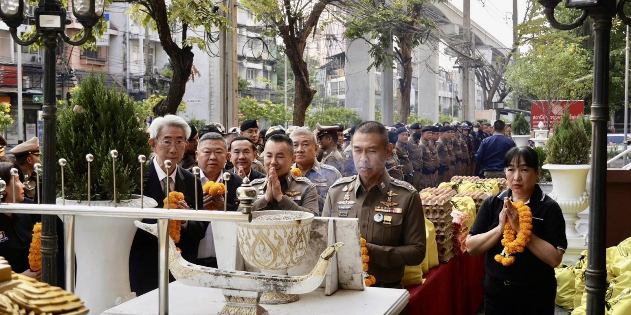 พล.ต.ท.สยาม บุญสม ผบช.น.ตรวจเยี่ยม สน.โชคชัย