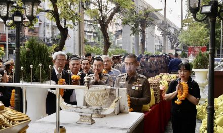 พล.ต.ท.สยาม บุญสม ผบช.น.ตรวจเยี่ยม สน.โชคชัย